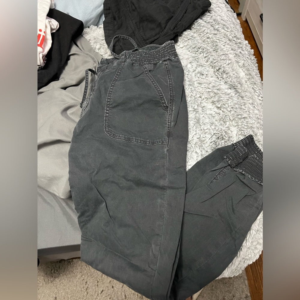 American Eagle Joggers